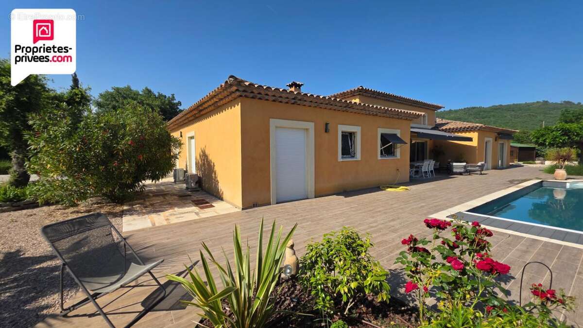 Villa plain pied 7 pieces 203 m2 piscine et terrain  paysager de 2500 m2 - photo 6