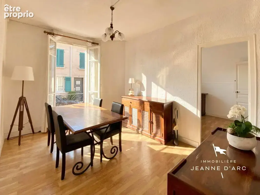 Le chesnay – limite versailles – maison ancienne avec jardin – 3 chambres - photo 5