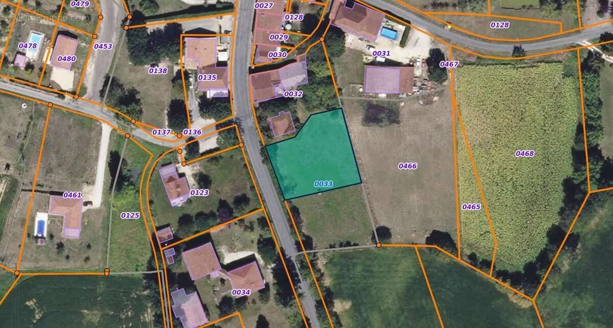 Terrain à SAINTE-SABINE-BORN