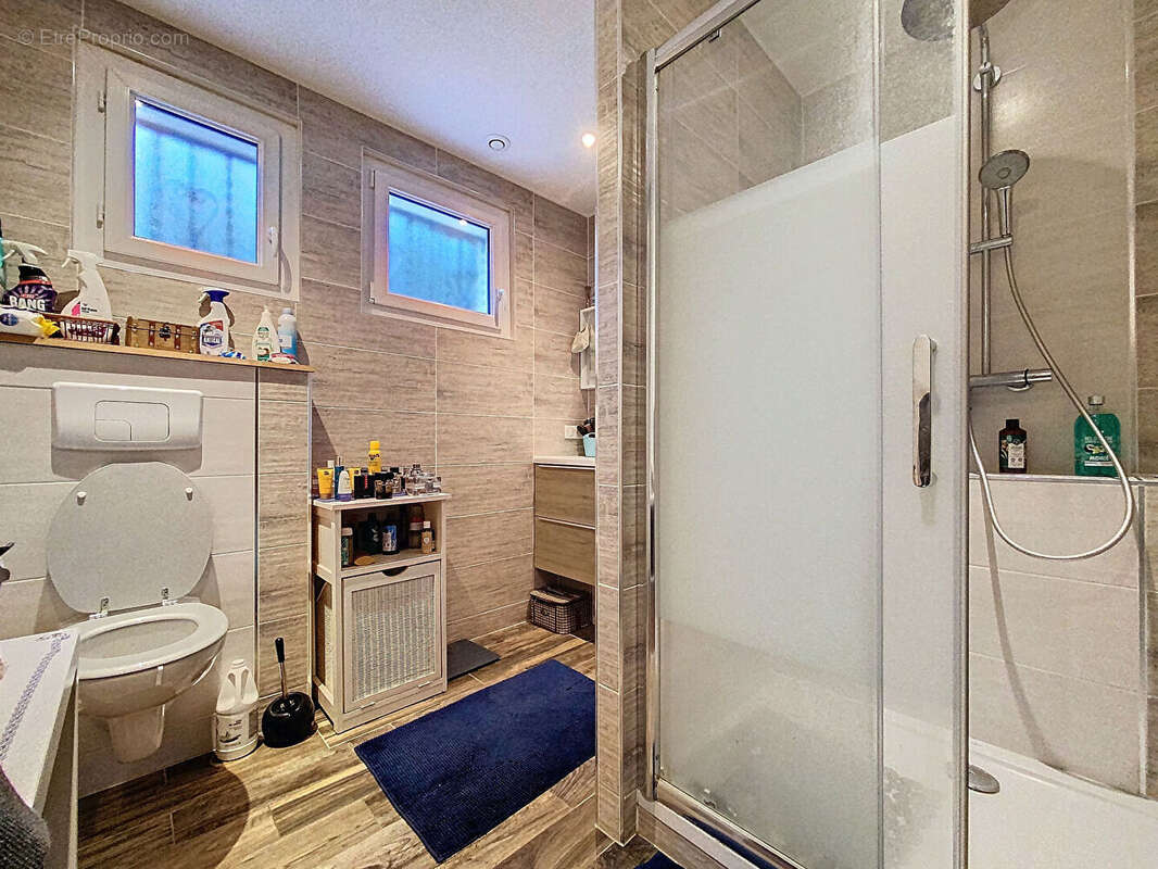 Maison à SAINT-ETIENNE-DE-CHIGNY