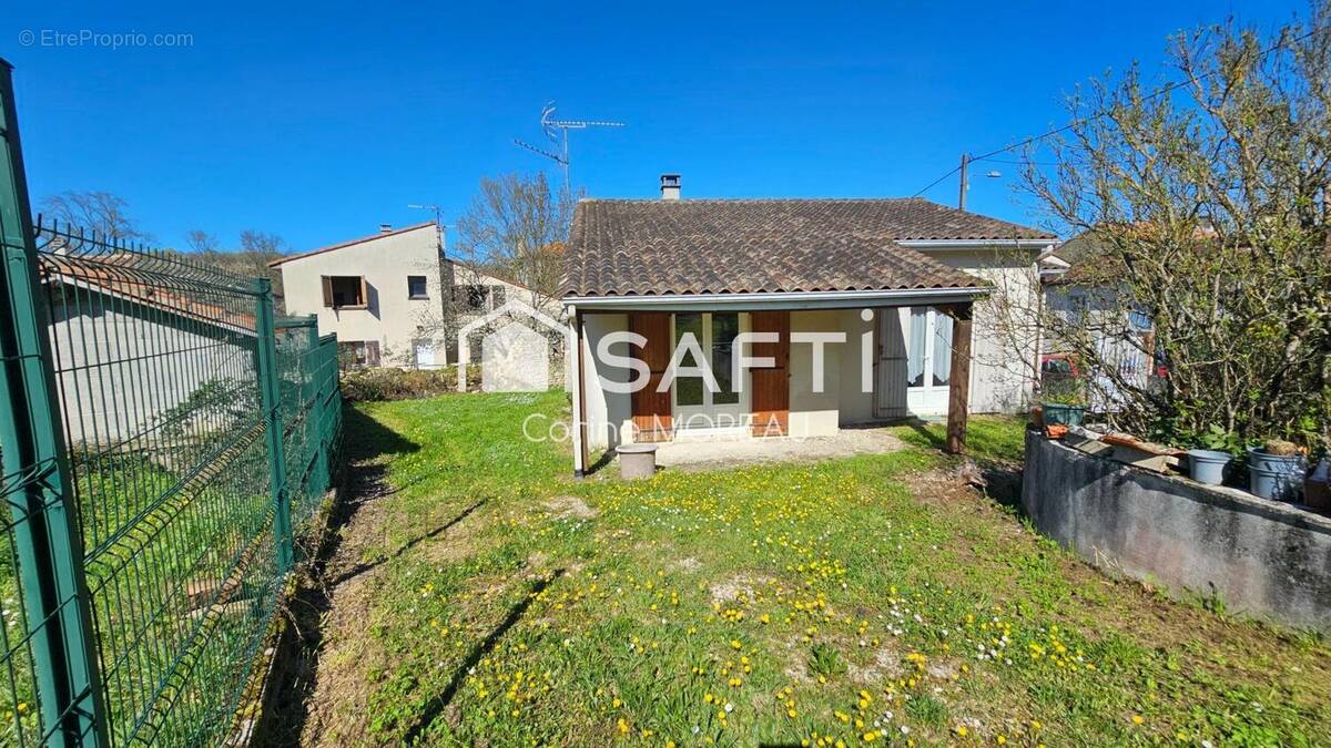 Photo 1 - Maison à RUELLE-SUR-TOUVRE