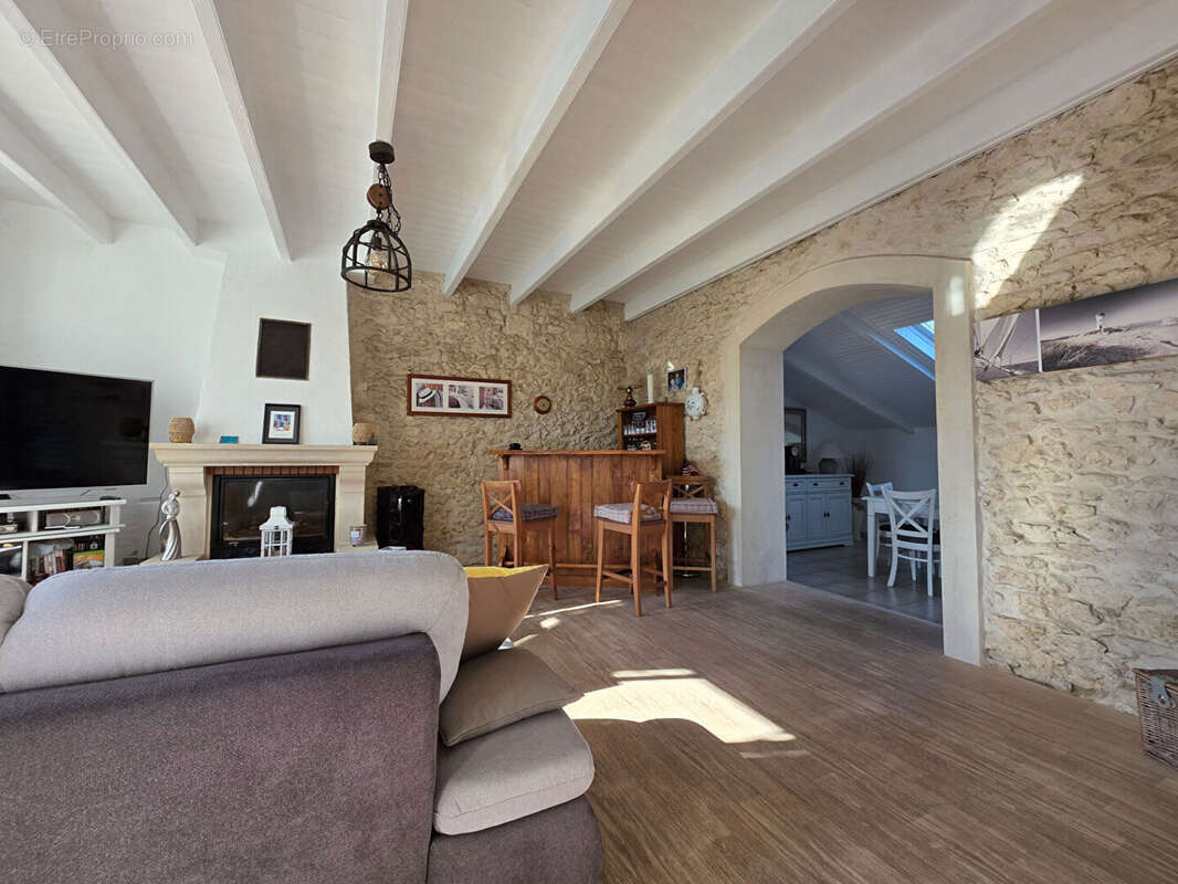 Maison à TONNAY-CHARENTE