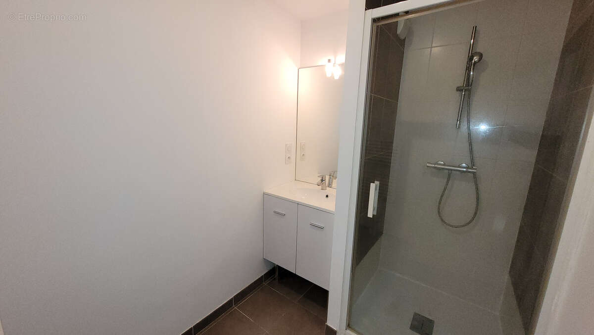 Appartement à LES SORINIERES