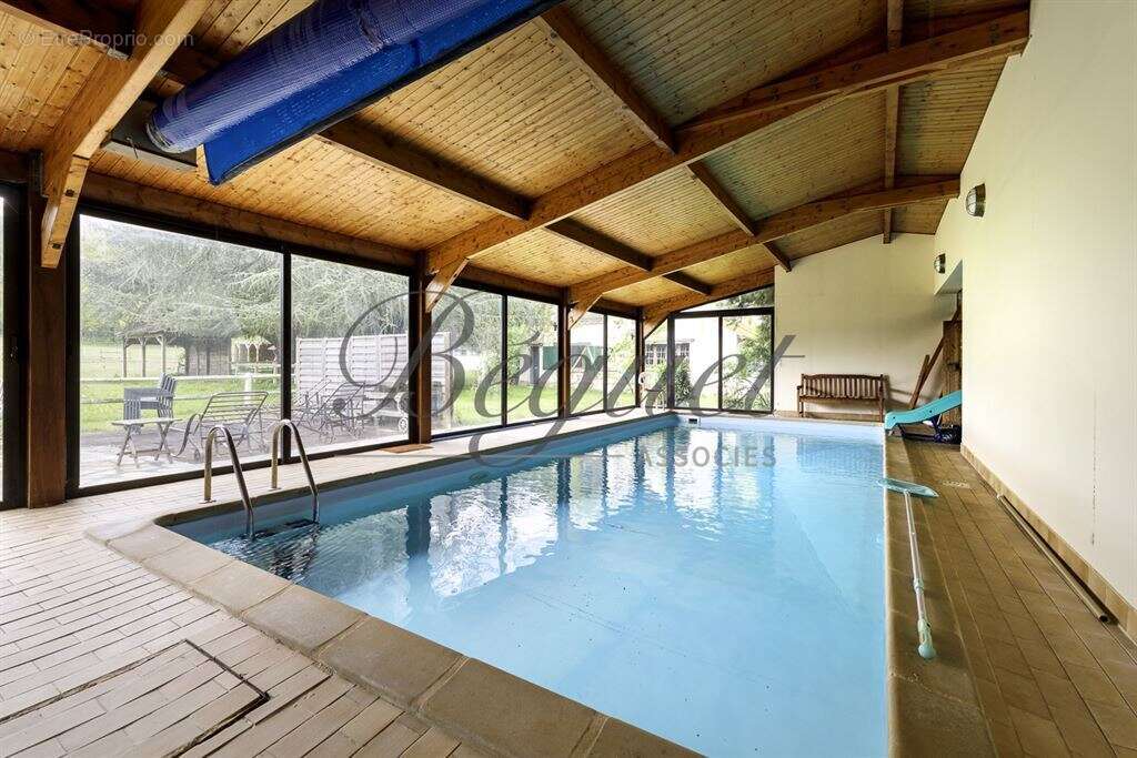 Maison à POIGNY-LA-FORET