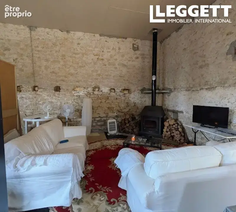 Maison en pierre de 70 m² avec combles aménageables – beau potentiel - photo 5