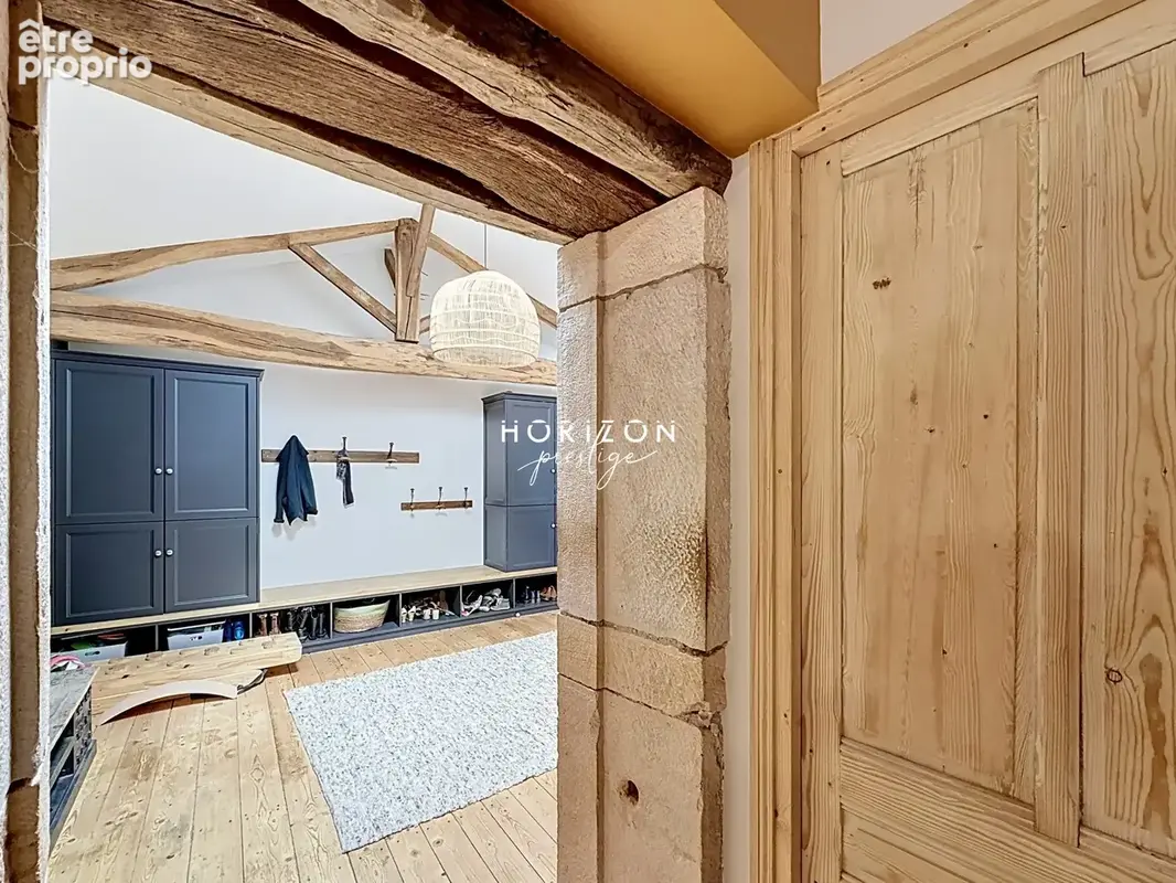 Maison 5 pièces 187 m² à vendre à Villie-Morgon (69910) - photo 8