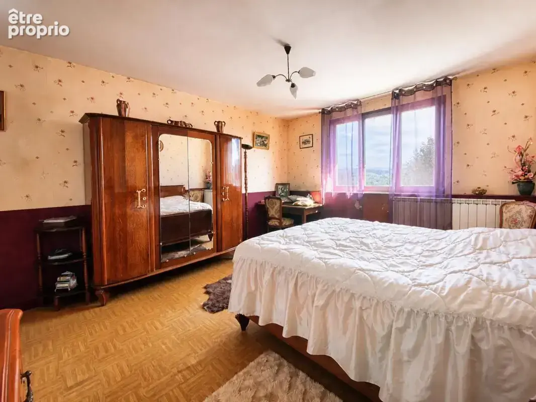 Maison de village de caractère de 173 m², 5 chambres à Champvert - photo 10