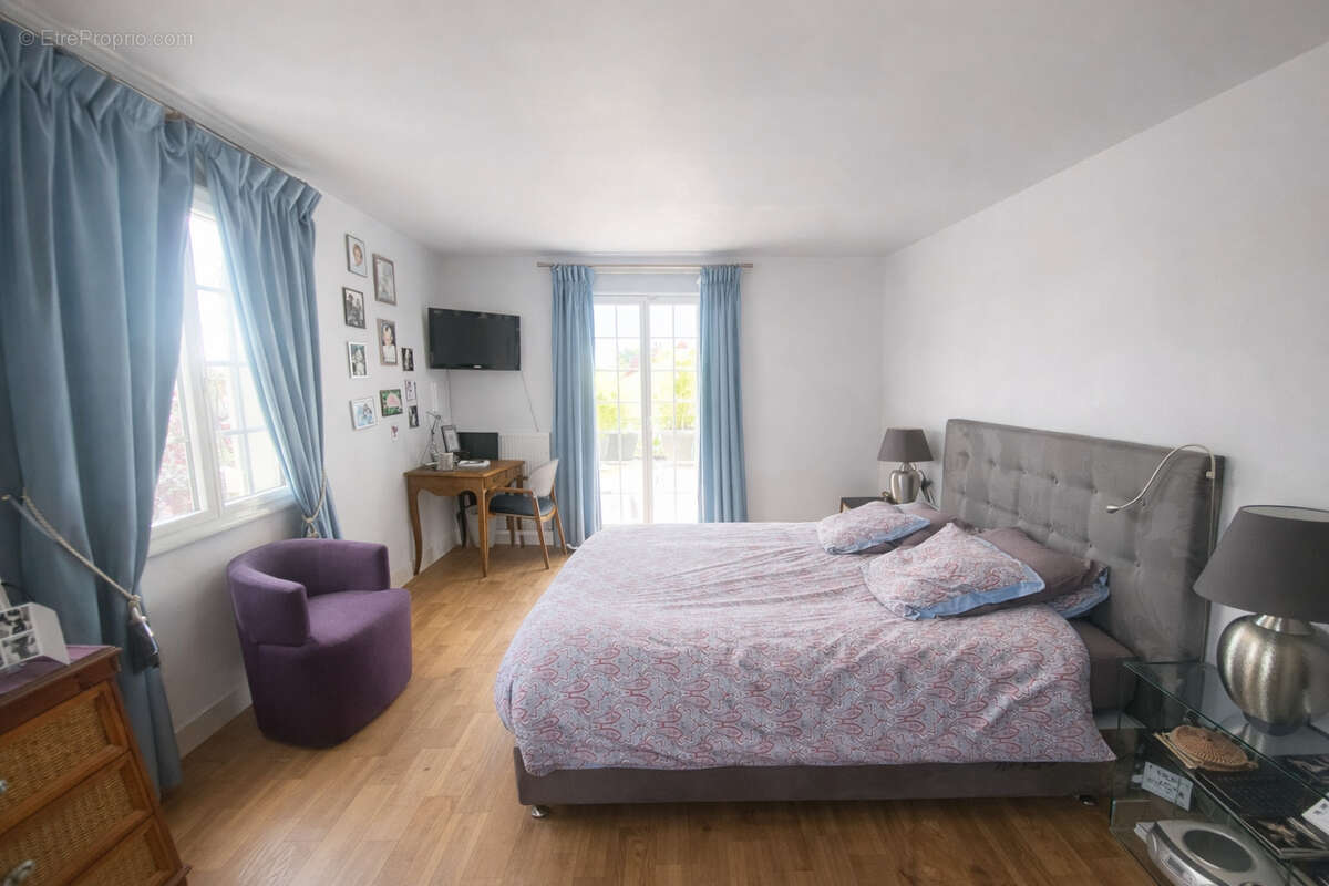Maison à LE RAINCY