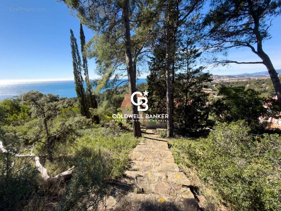 Maison à CARQUEIRANNE