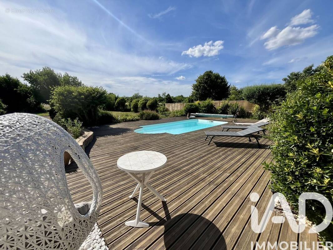 Photo 1 - Maison à CRUZY