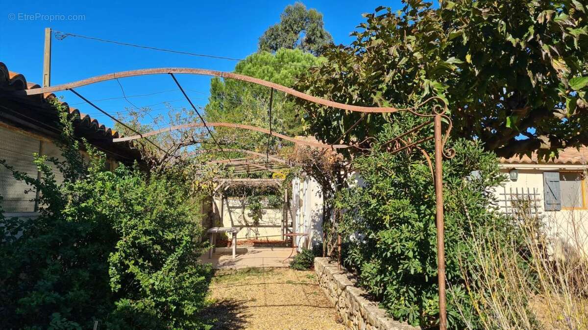 Maison à CESSENON-SUR-ORB