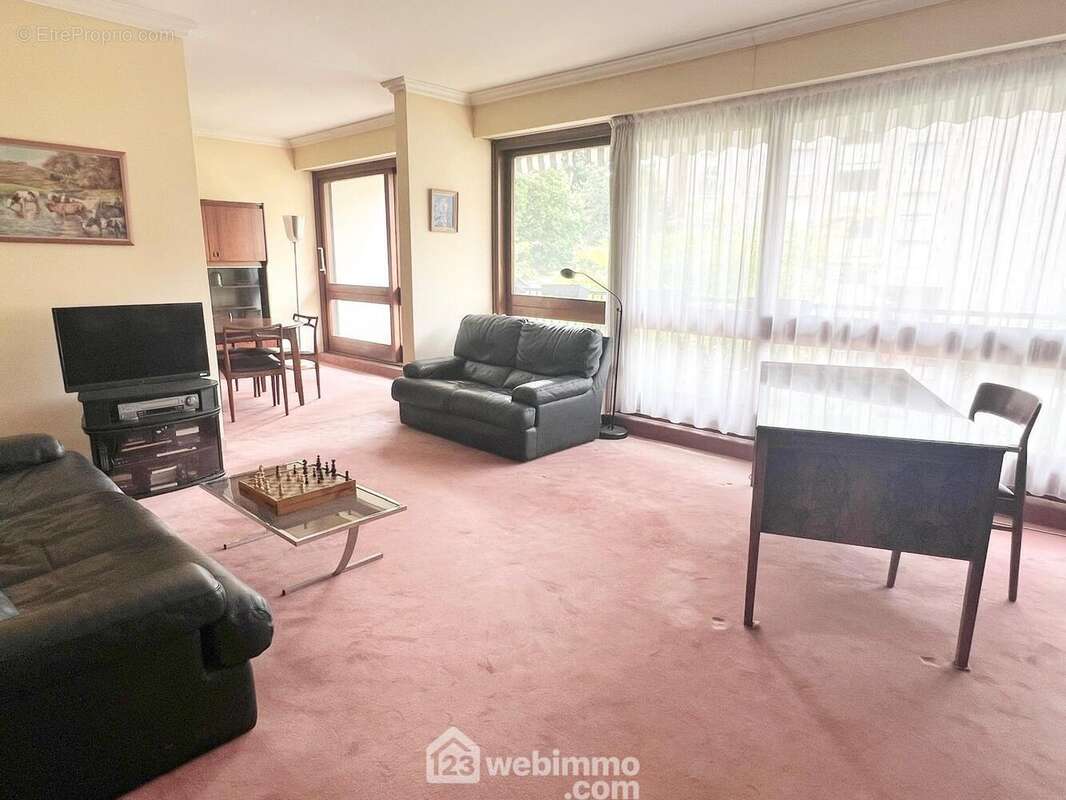 Appartement 90 m² à Chatenay-Malabry  - photo 229