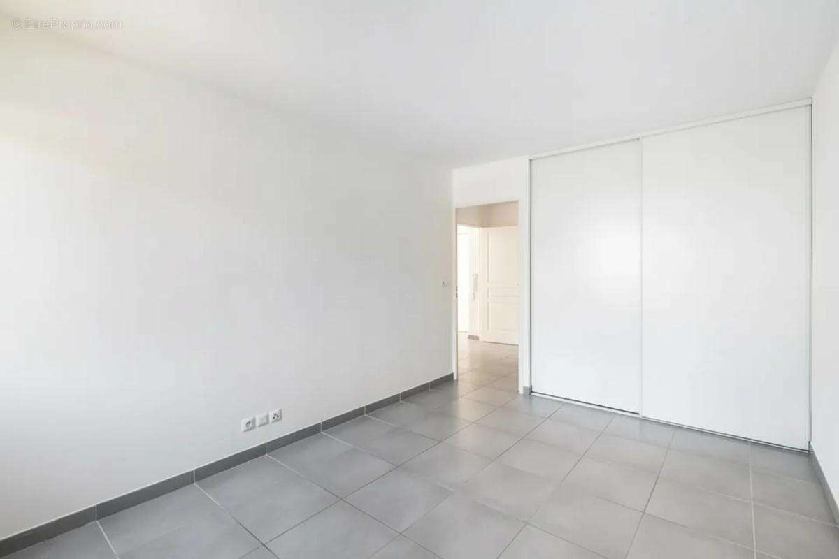 Appartement à MARSEILLE-11E