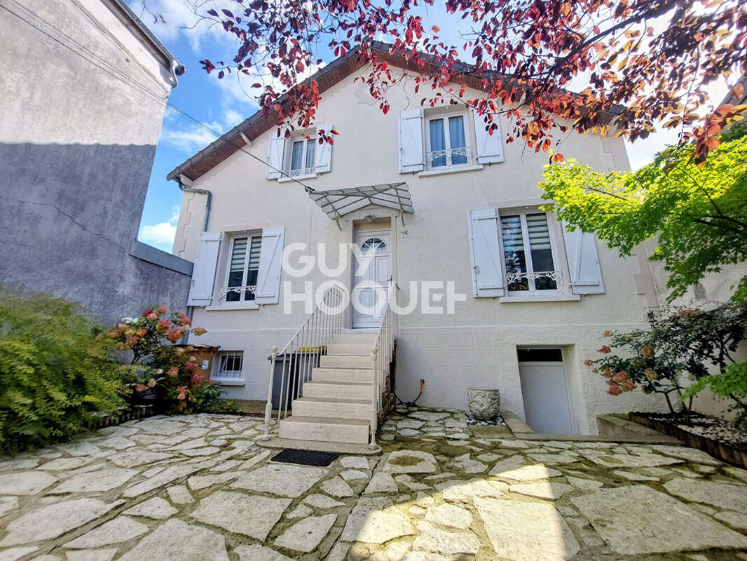 Maison à ROSNY-SOUS-BOIS