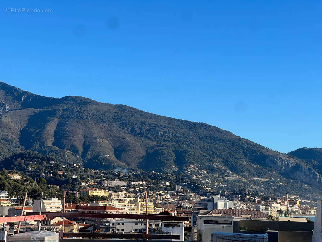 Appartement à ROQUEBRUNE-CAP-MARTIN