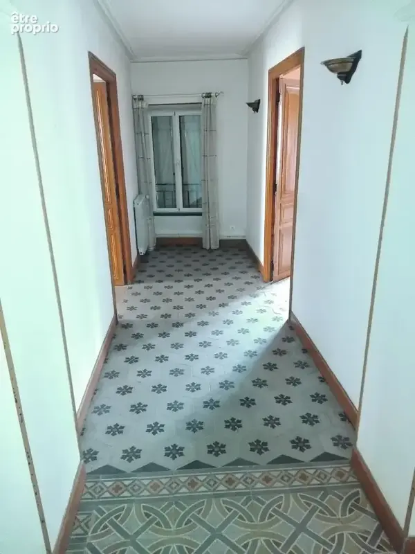 Maison 8 pièce(s) 213 m² avec remise et patio Val de Dagne - photo 9