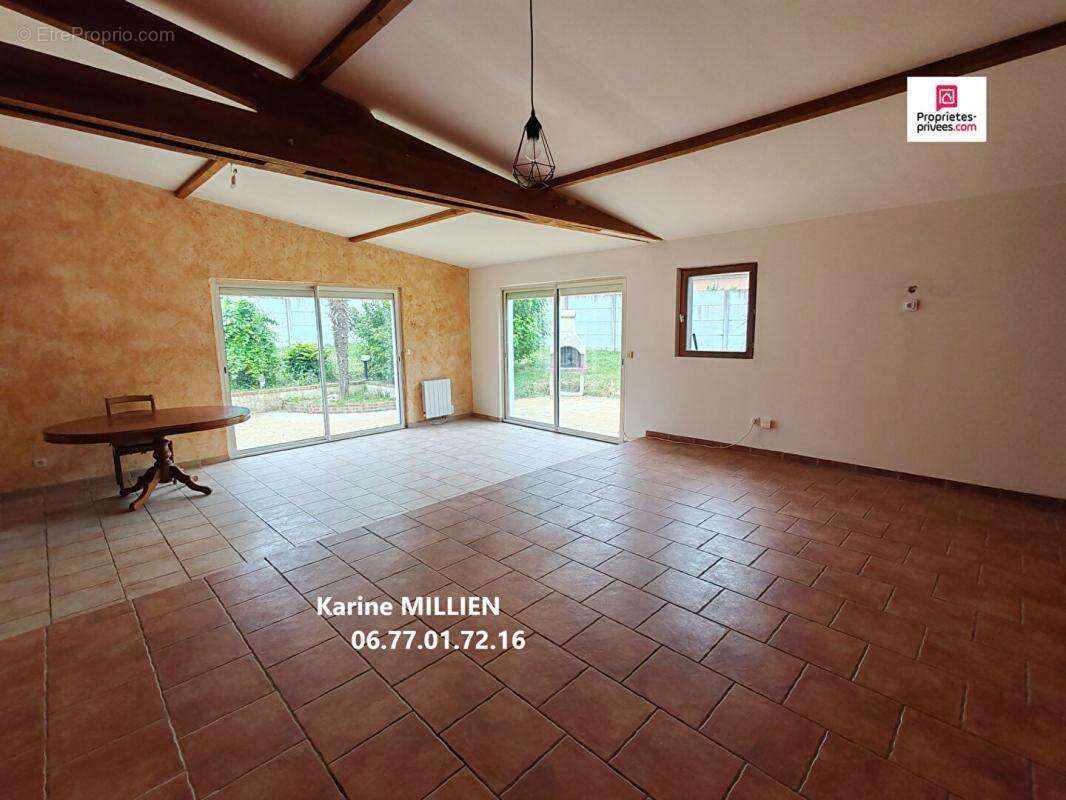 Maison à COURDEMANCHE