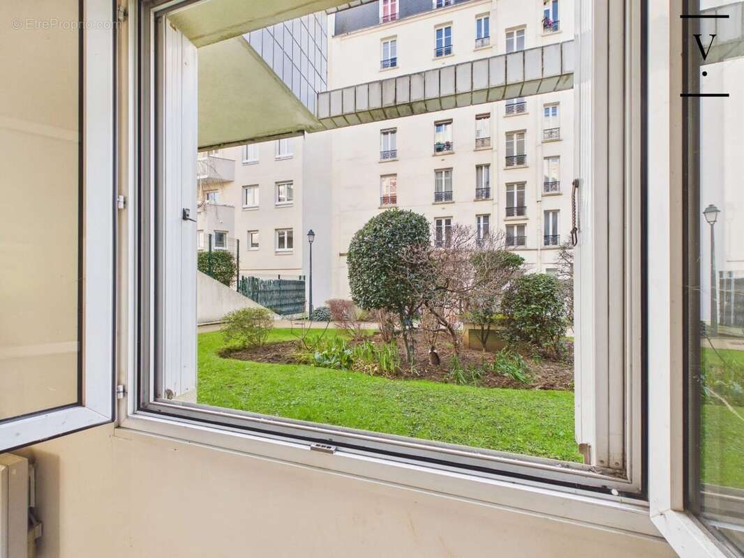 Appartement à PARIS-20E