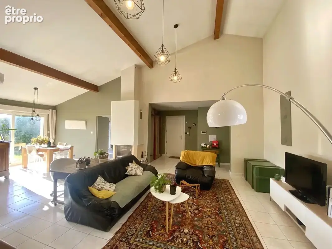 Villefranche, Villa d'architecte T4/5 avec piscine chauffée et terrain constructible de 1515 m2 - photo 3