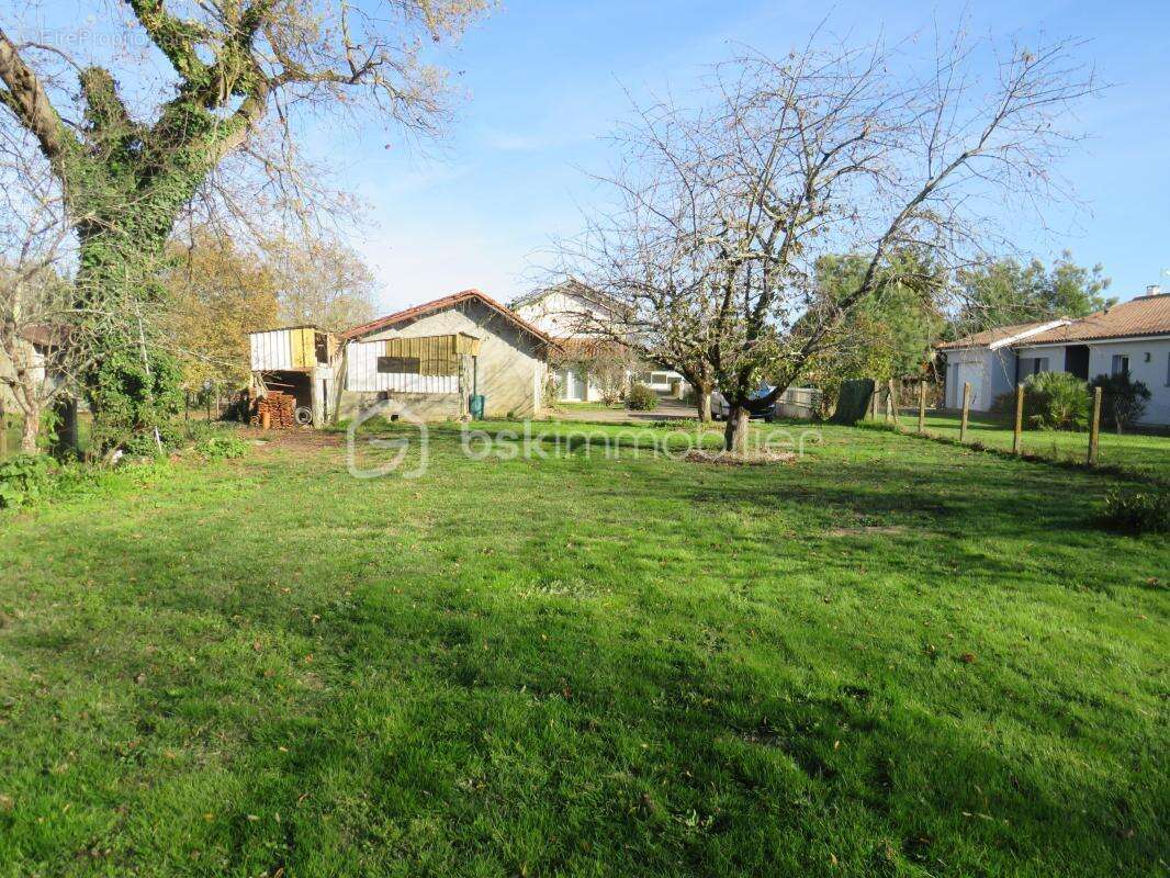 Maison à AIRE-SUR-L&#039;ADOUR