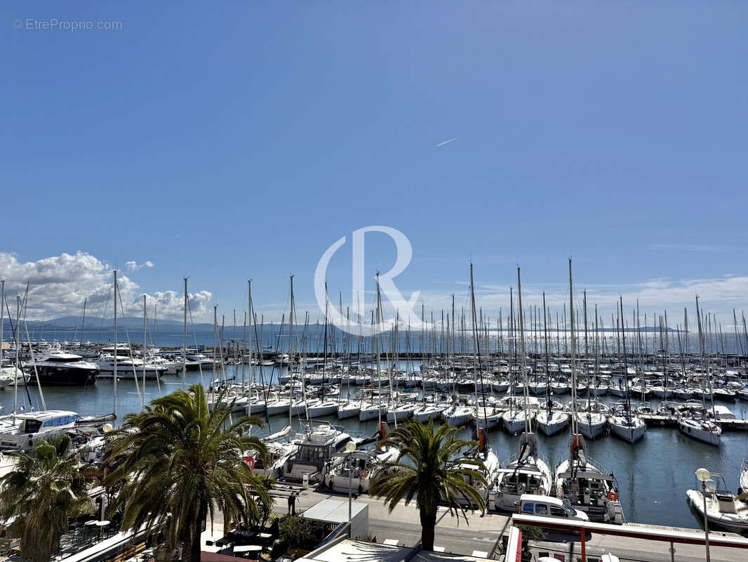 Appartement à HYERES
