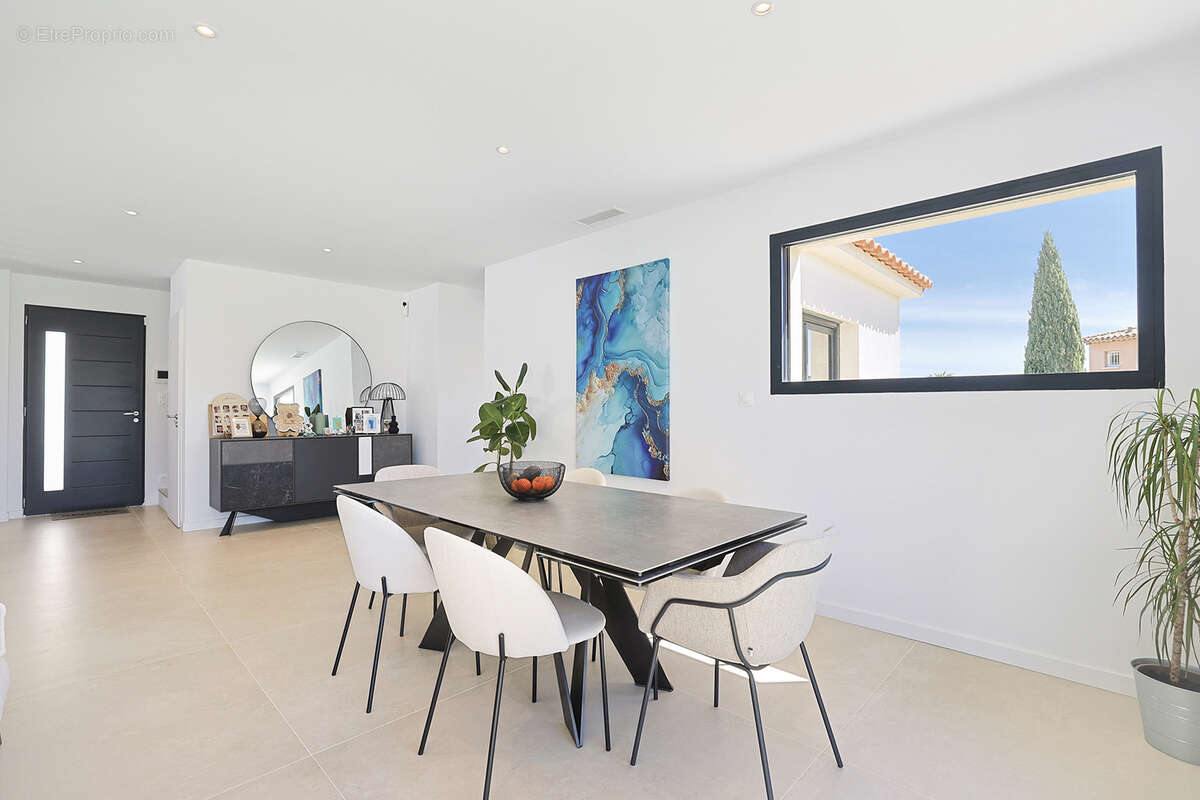 Maison à PUGET-VILLE