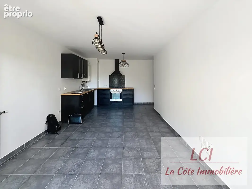 LA TESTE Centre, Appartement T2 en rez-de-jardin en parfait état. - photo 9