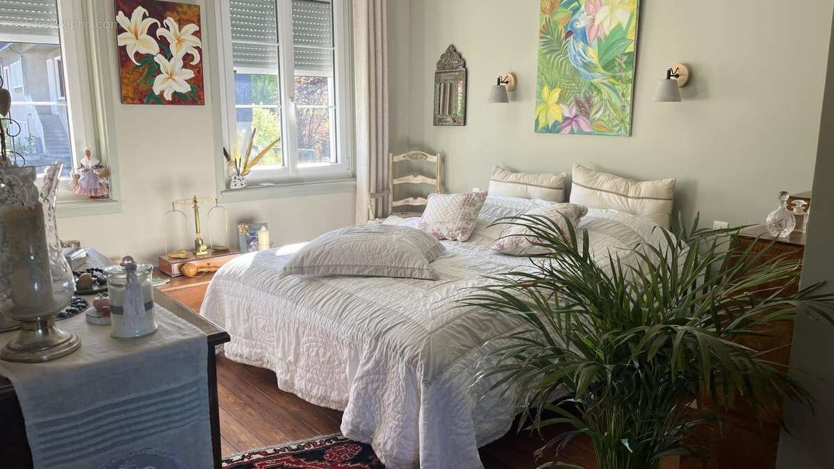 Maison à PONT-L'EVEQUE