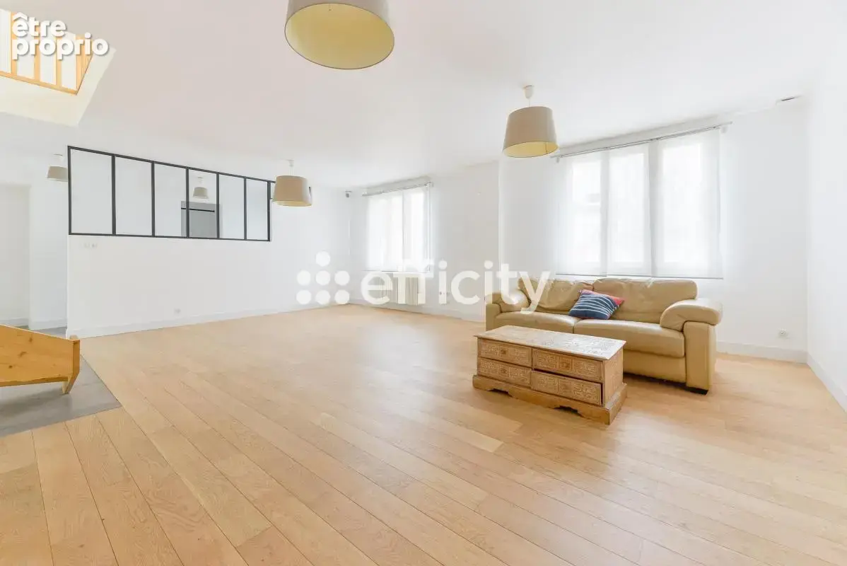 Maison 8 pièces 208 m² à vendre à Port-Saint-Pere (44710) - photo 3
