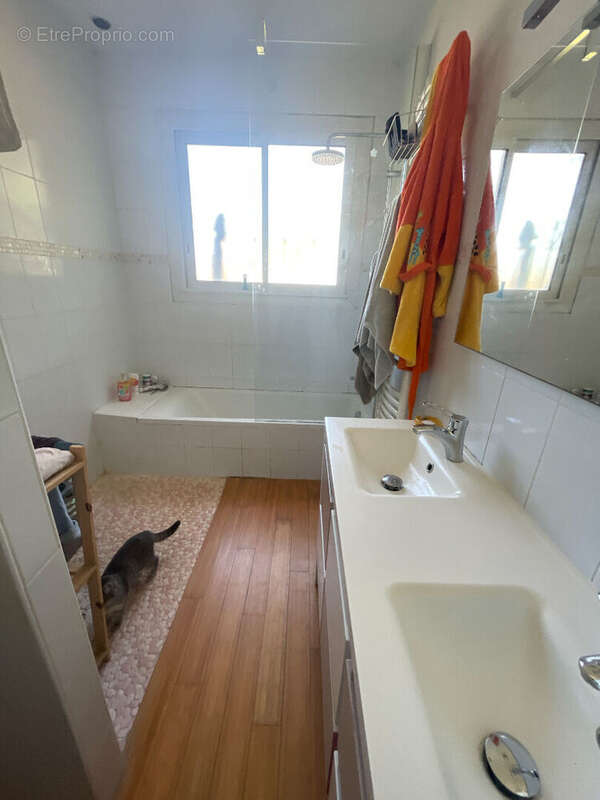 Maison Serres Castet 4 pièce(s) 109 m2 - photo 4
