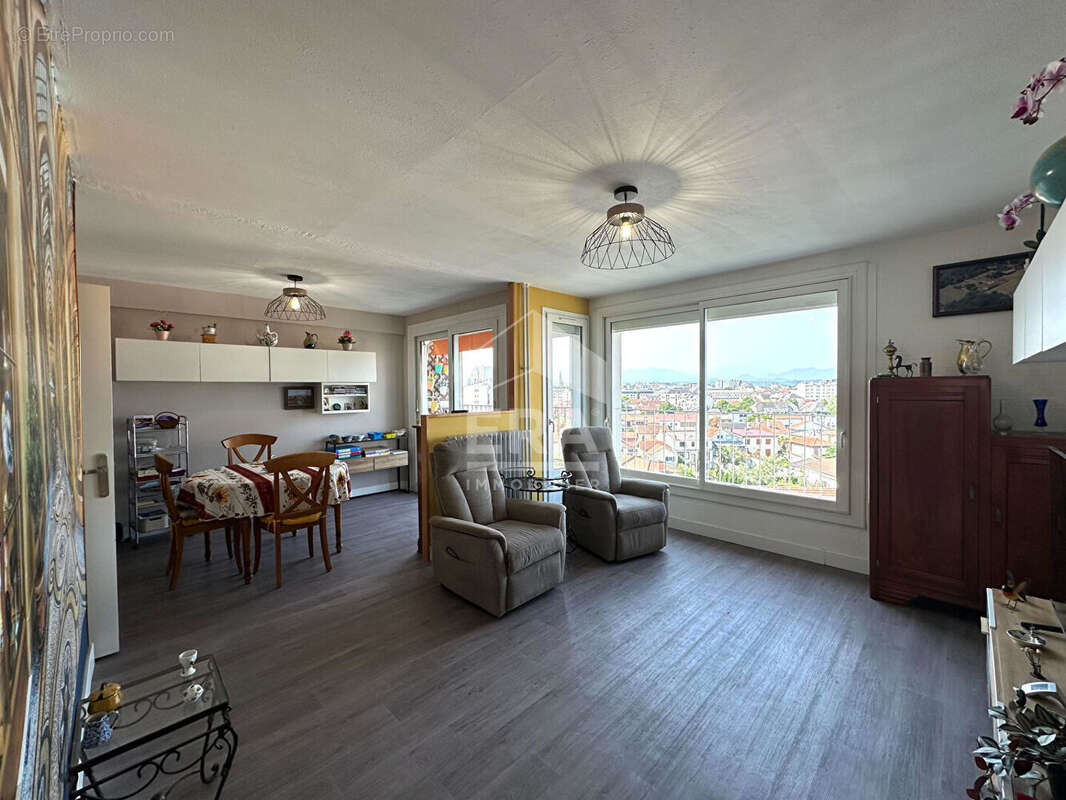 Appartement 67m² à tarbes - photo 4