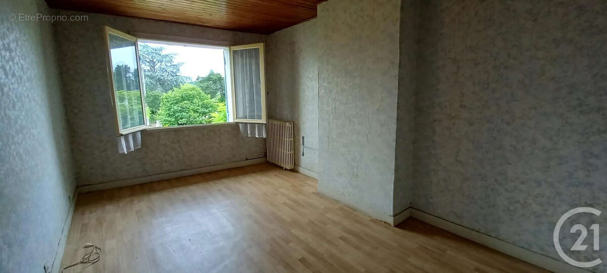 Maison à SABLONS