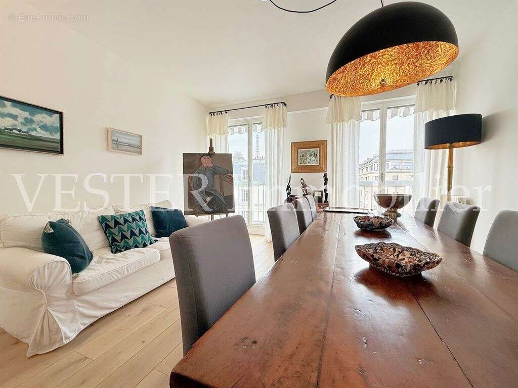 Appartement à PARIS-7E