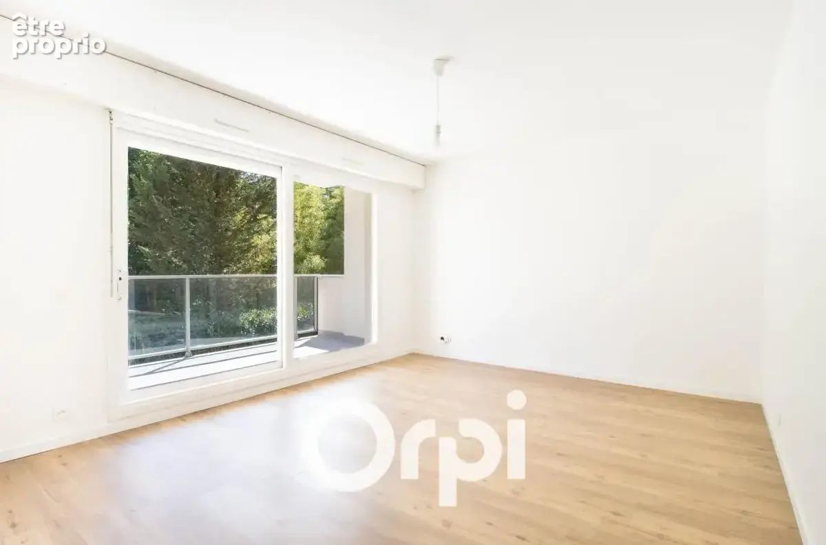 Appartement T2 rénové de 41 m² avec balcon, cave et parking en option – Nancy - photo 2