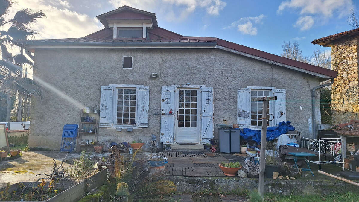 Maison à ROUEDE