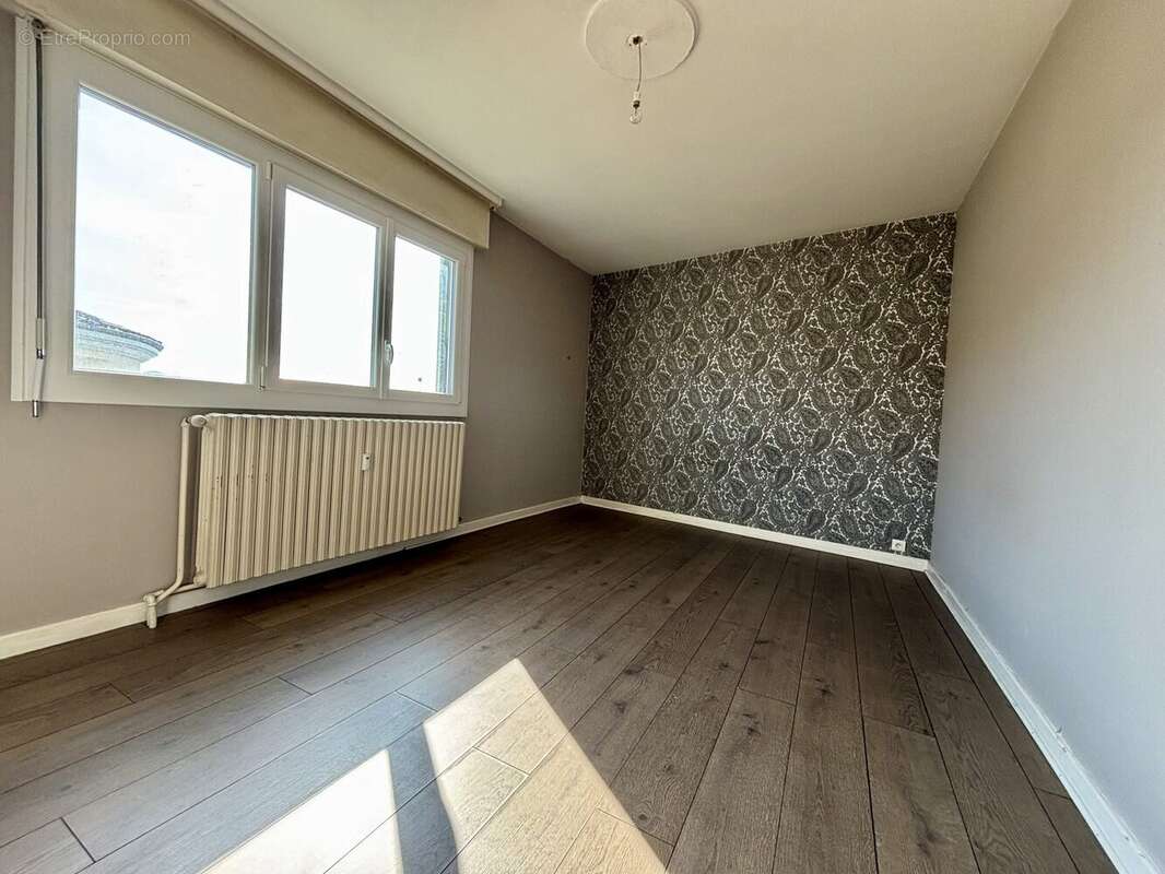Appartement 79 m² à Bourg-De-Peage  - photo 8
