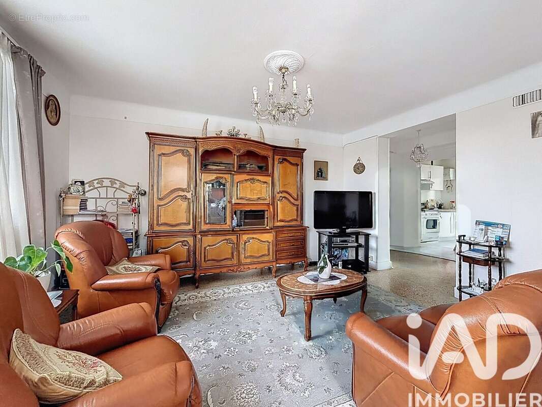 Photo 3 - Appartement à CHOISY-LE-ROI