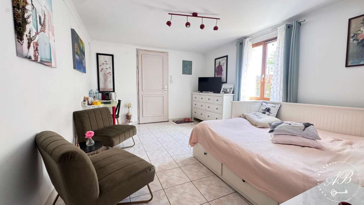 Maison à SAINT-GENIES-DE-MALGOIRES