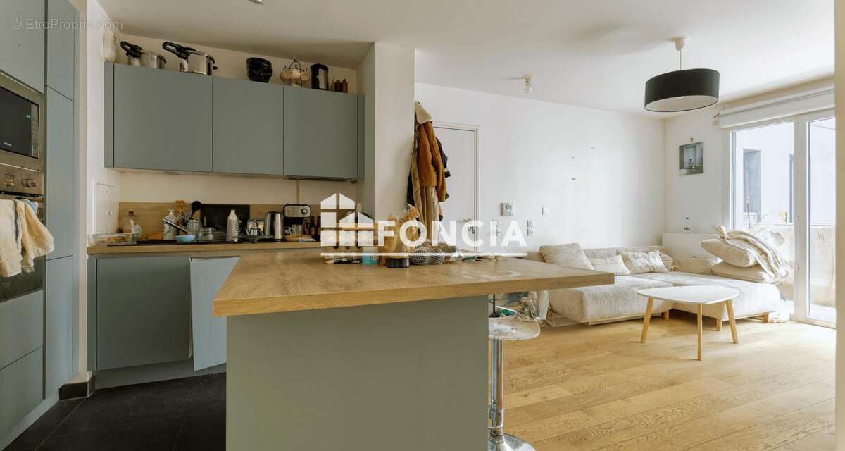 Appartement à ISSY-LES-MOULINEAUX