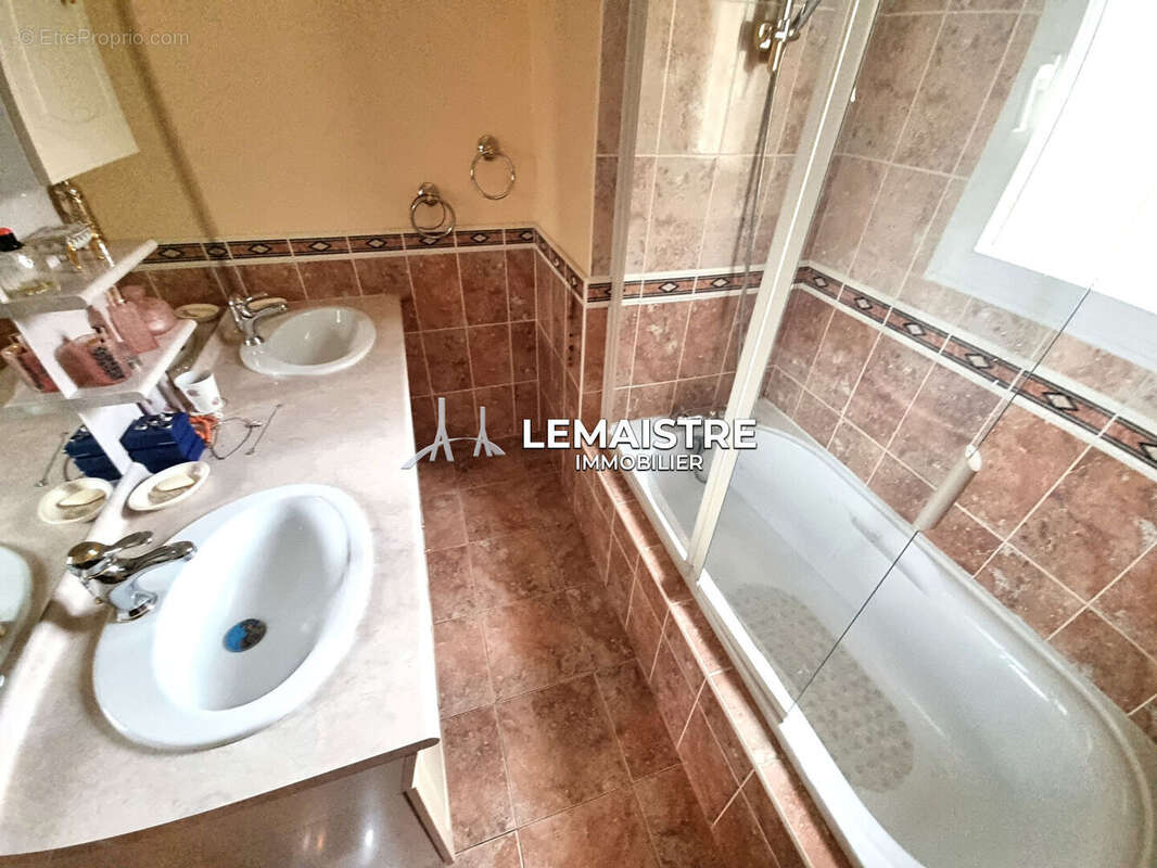 Maison à SAINT-ANTOINE-LA-FORET