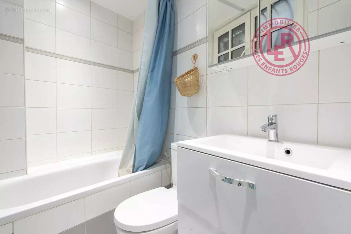 Appartement à PARIS-3E