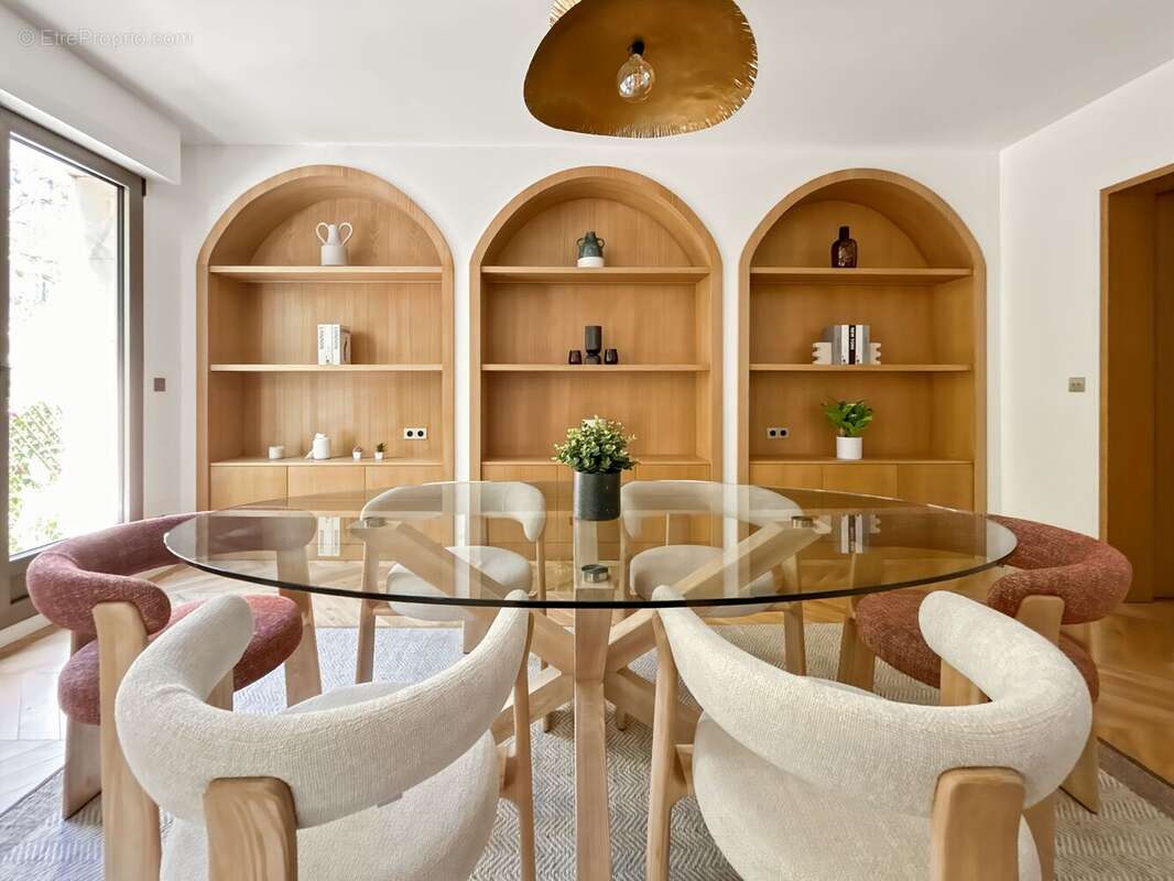 Photo 3 - Appartement à PARIS-7E