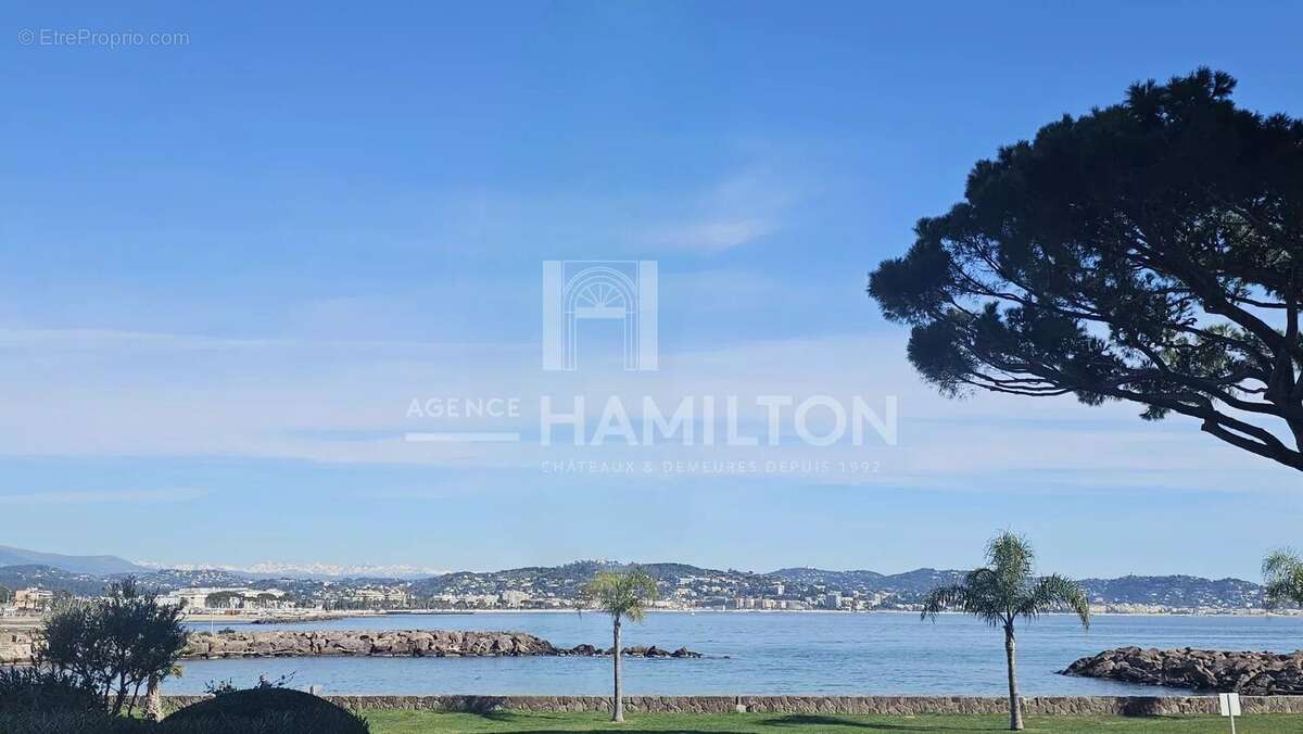 Appartement à MANDELIEU-LA-NAPOULE