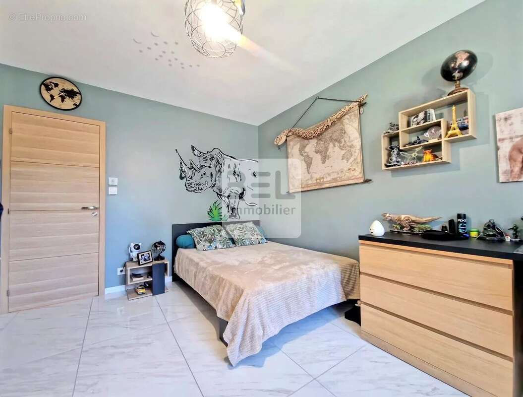 Maison à ROCHEFORT-DU-GARD