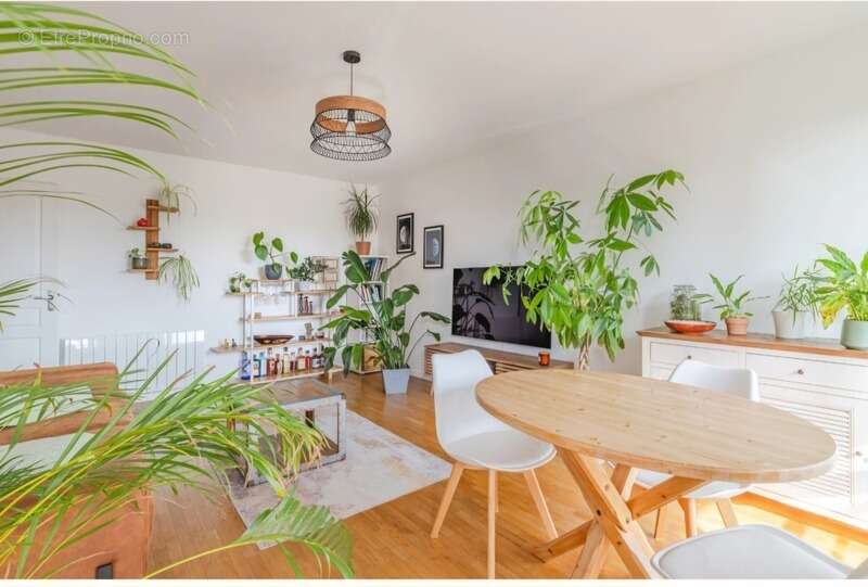 Appartement à NEUILLY-SUR-MARNE