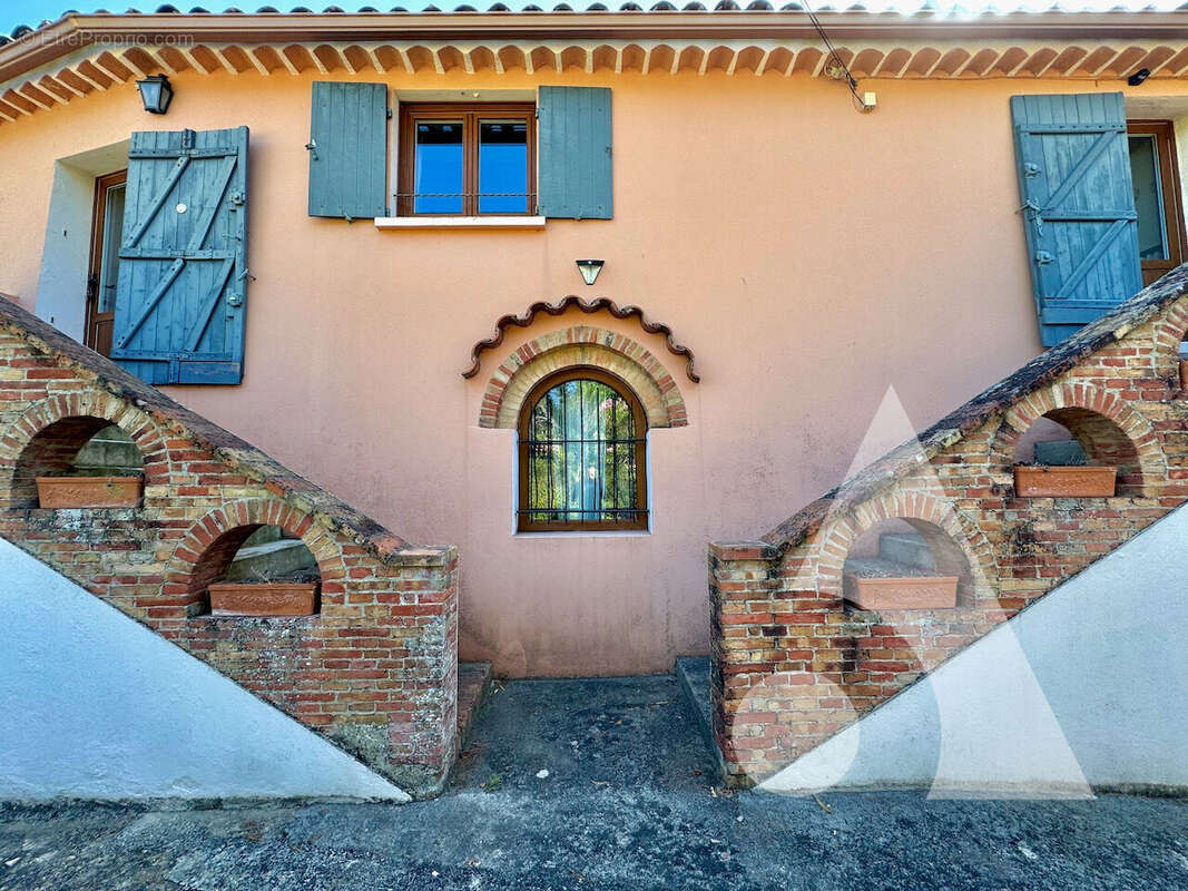 Maison à VILLECROZE