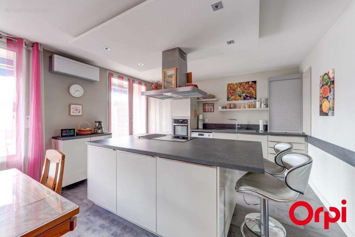 Appartement à CALUIRE-ET-CUIRE