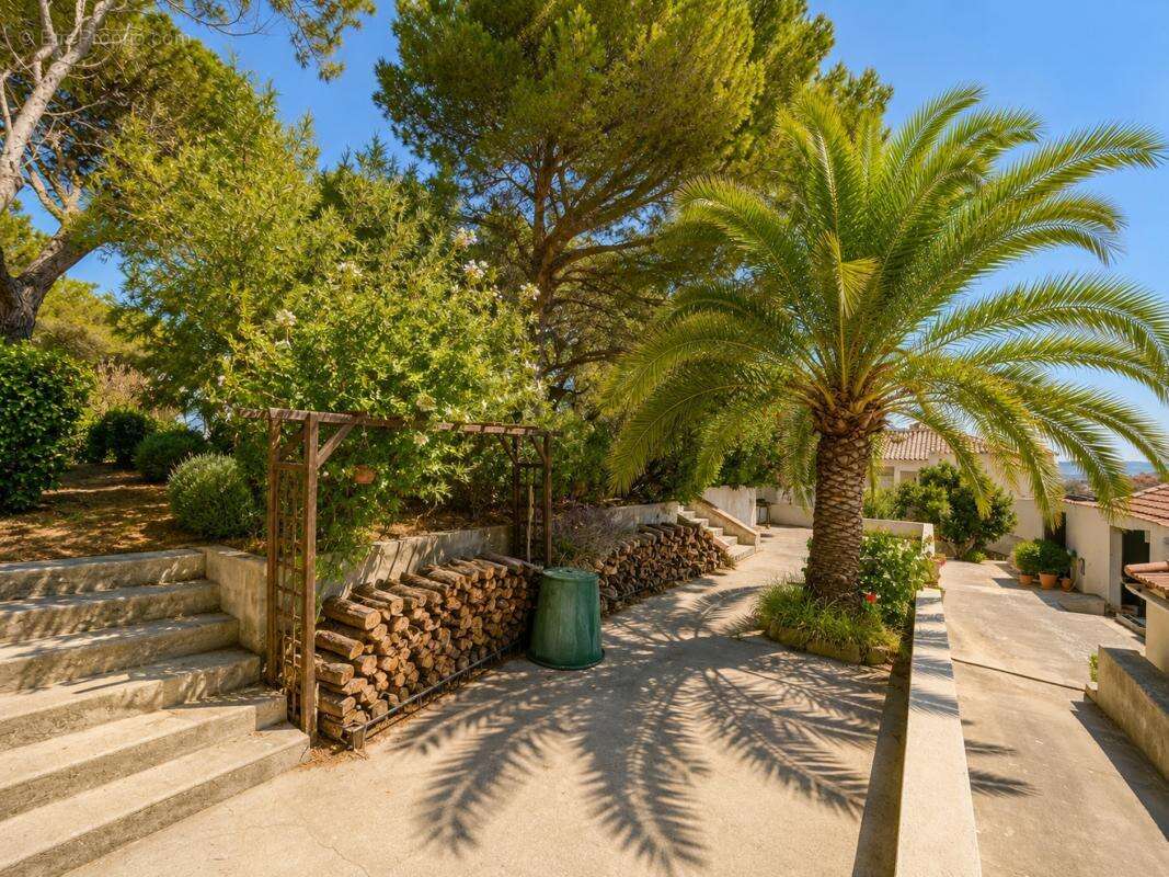 Maison 94 m² à La Seyne-Sur-Mer  - photo 18