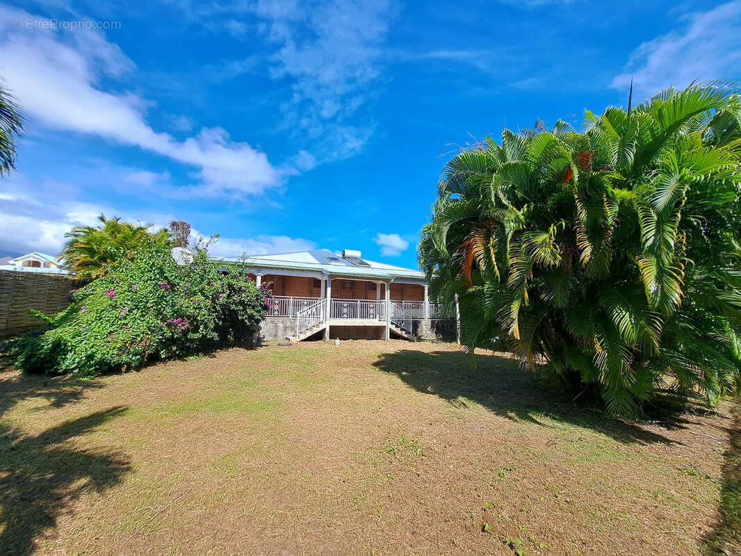 Maison à CAPESTERRE-BELLE-EAU