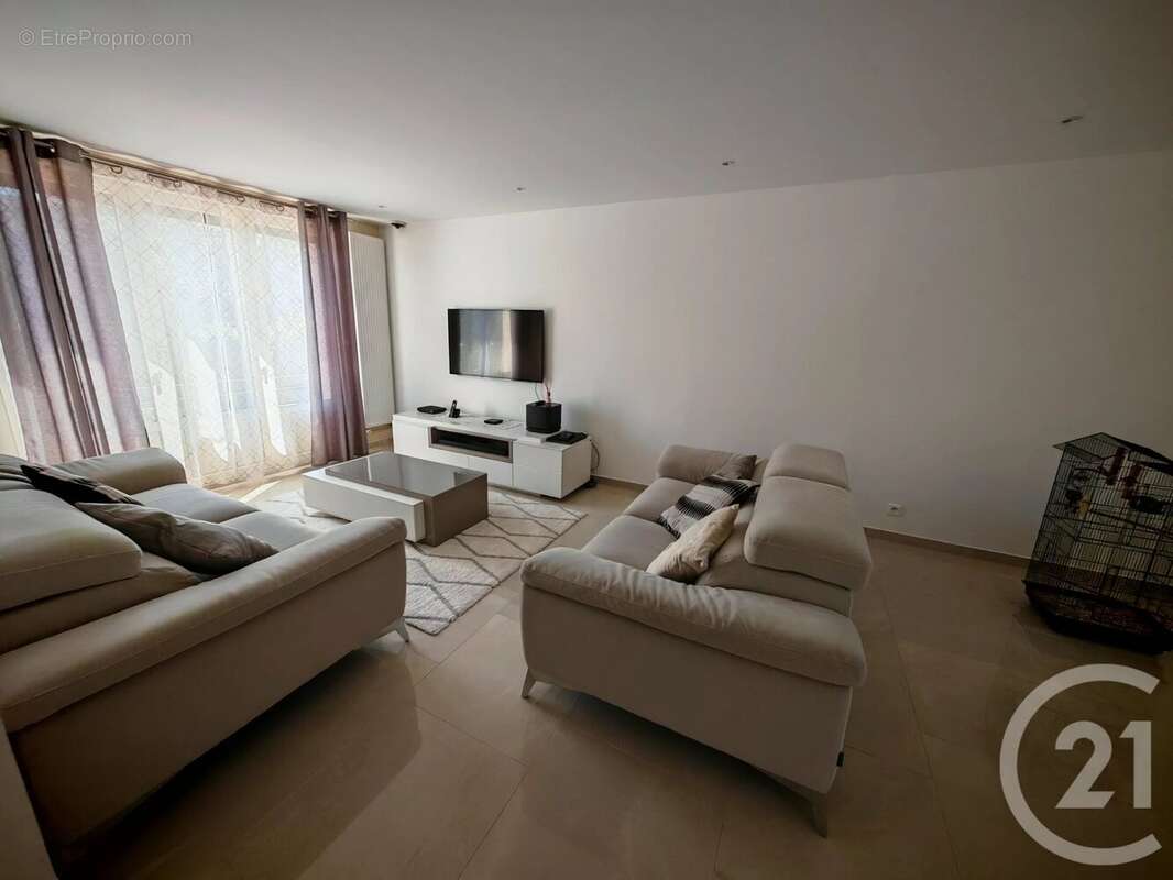 Maison à LA FRETTE-SUR-SEINE